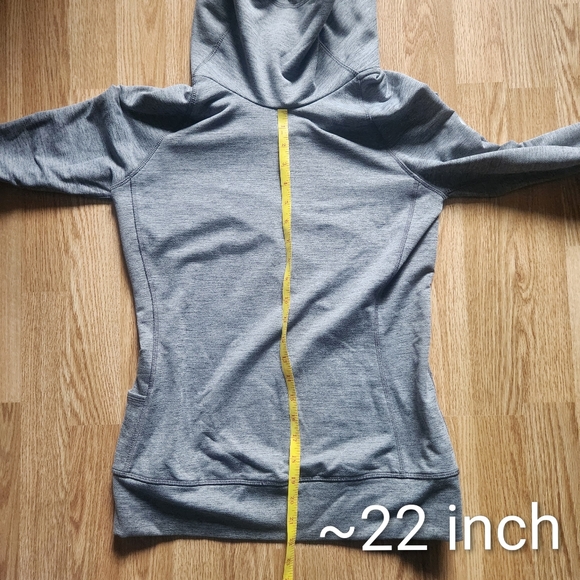 Nike Golf Women's Gray Cowl Neck Hoodie - Picture 9 of 10